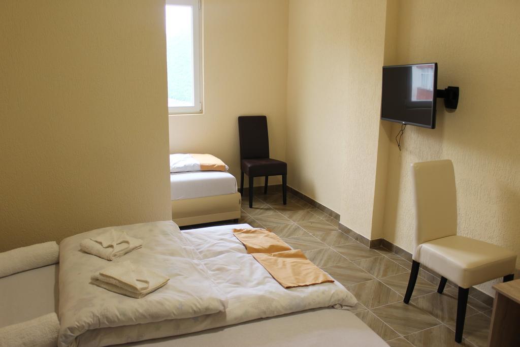 Guesthouse Eko Piva ปลูชิเน ภายนอก รูปภาพ