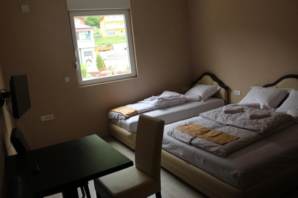 Guesthouse Eko Piva ปลูชิเน ภายนอก รูปภาพ