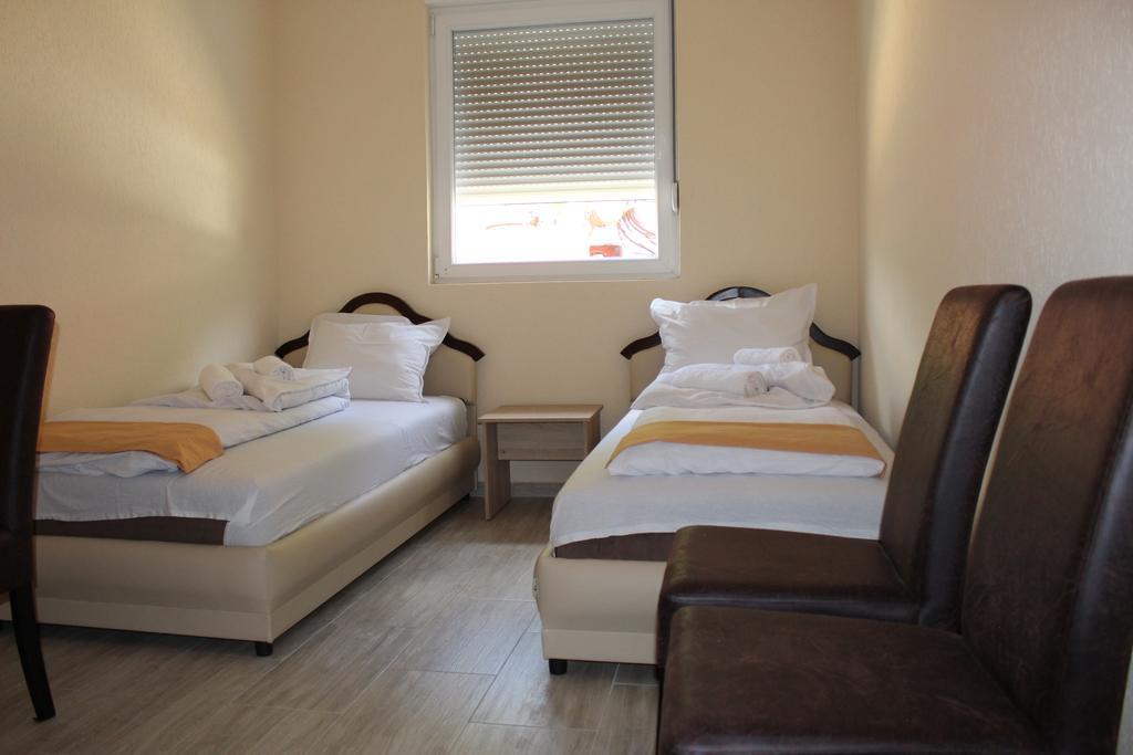 Guesthouse Eko Piva ปลูชิเน ภายนอก รูปภาพ