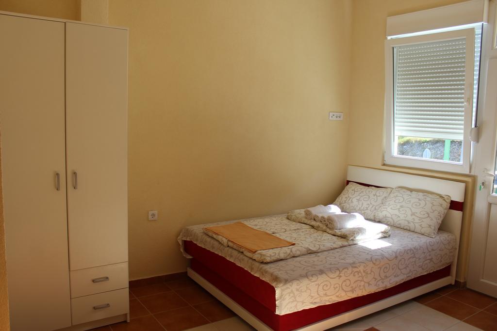 Guesthouse Eko Piva ปลูชิเน ภายนอก รูปภาพ